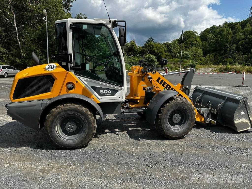 Liebherr 504 Compact Kolové nakladače