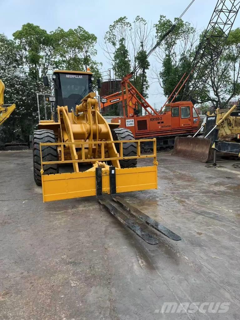 CAT 966 H Kolové nakladače
