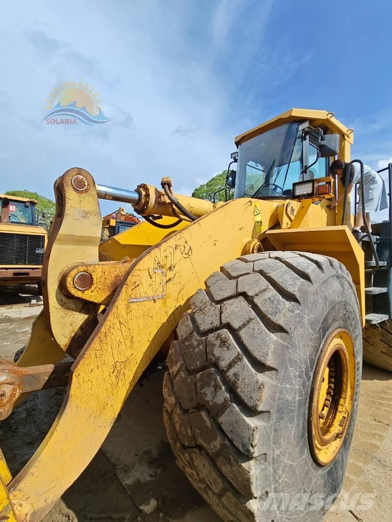 Komatsu WA 500-3 Kolové nakladače