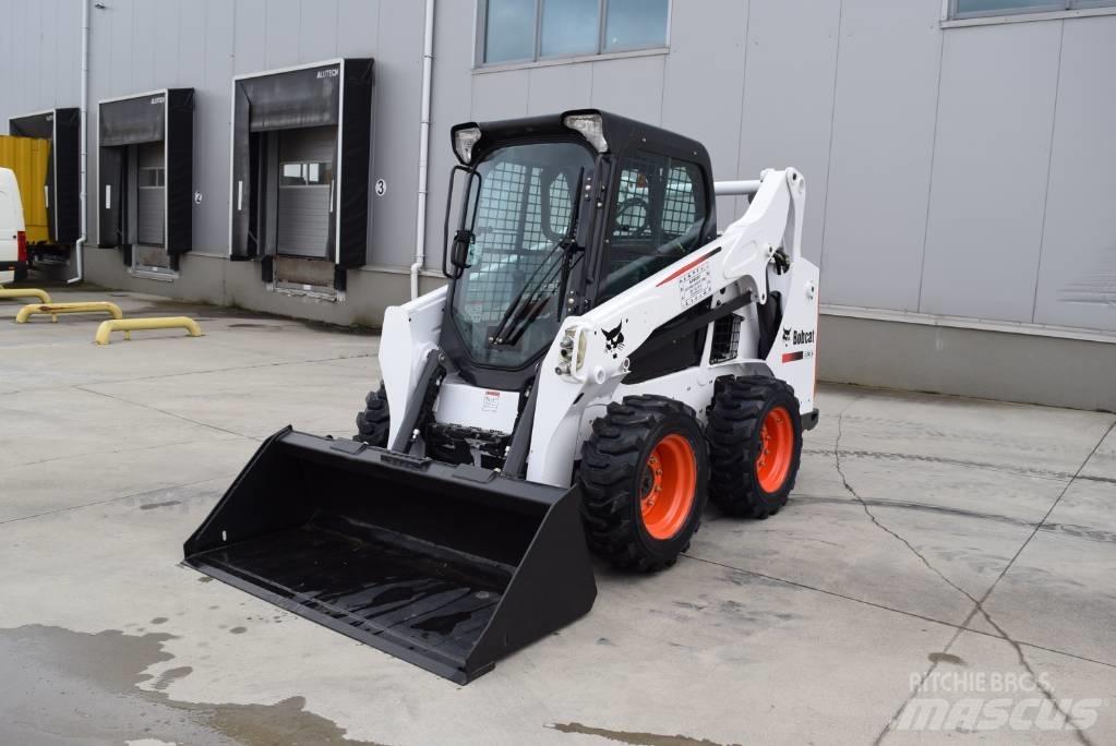 Bobcat S 530 Smykem řízené nakladače