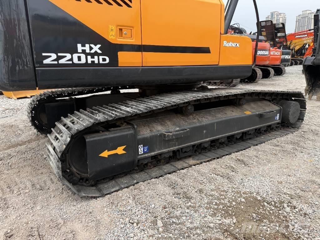 Hyundai HX 220 Pásová rýpadla