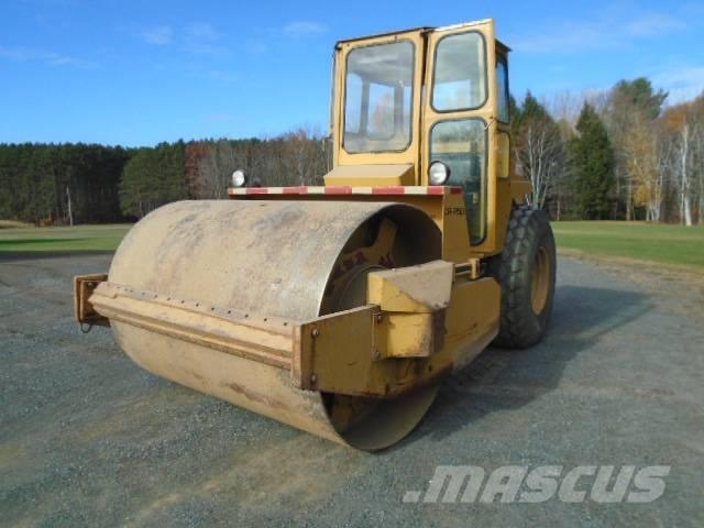 Dynapac CA 25 D Tahačové válce