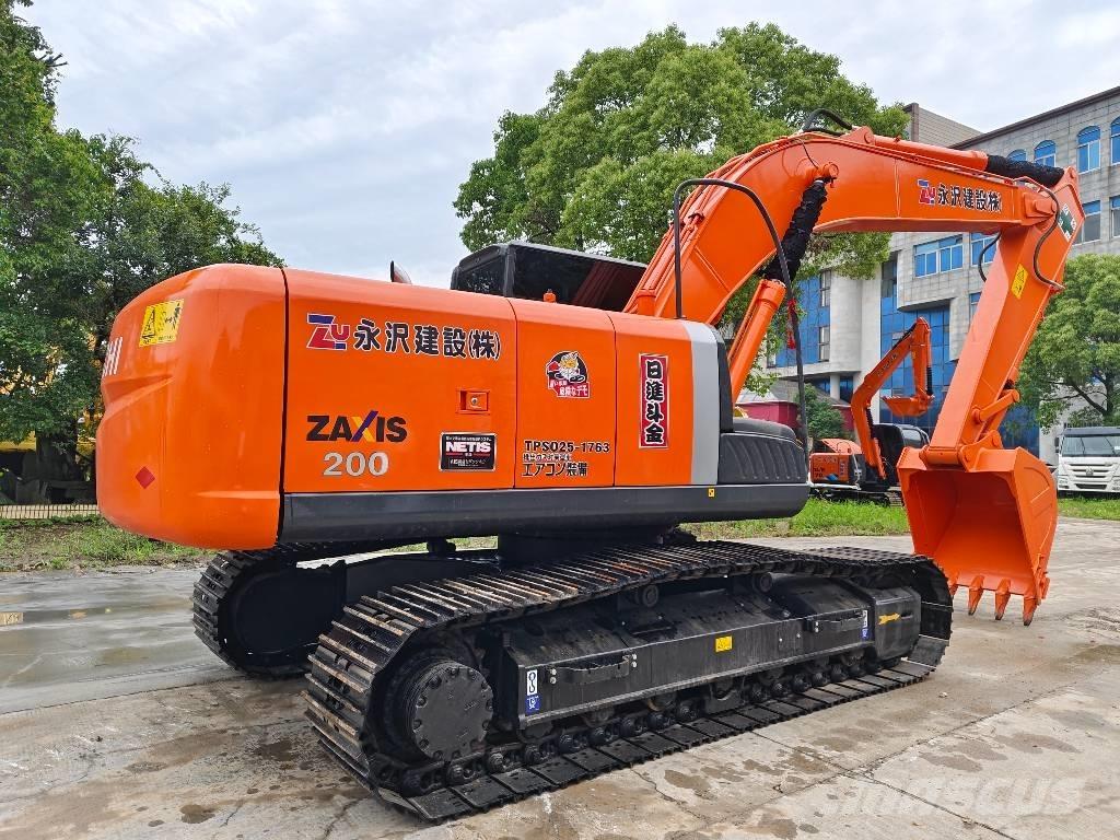 Hitachi ZX 200 Pásová rýpadla
