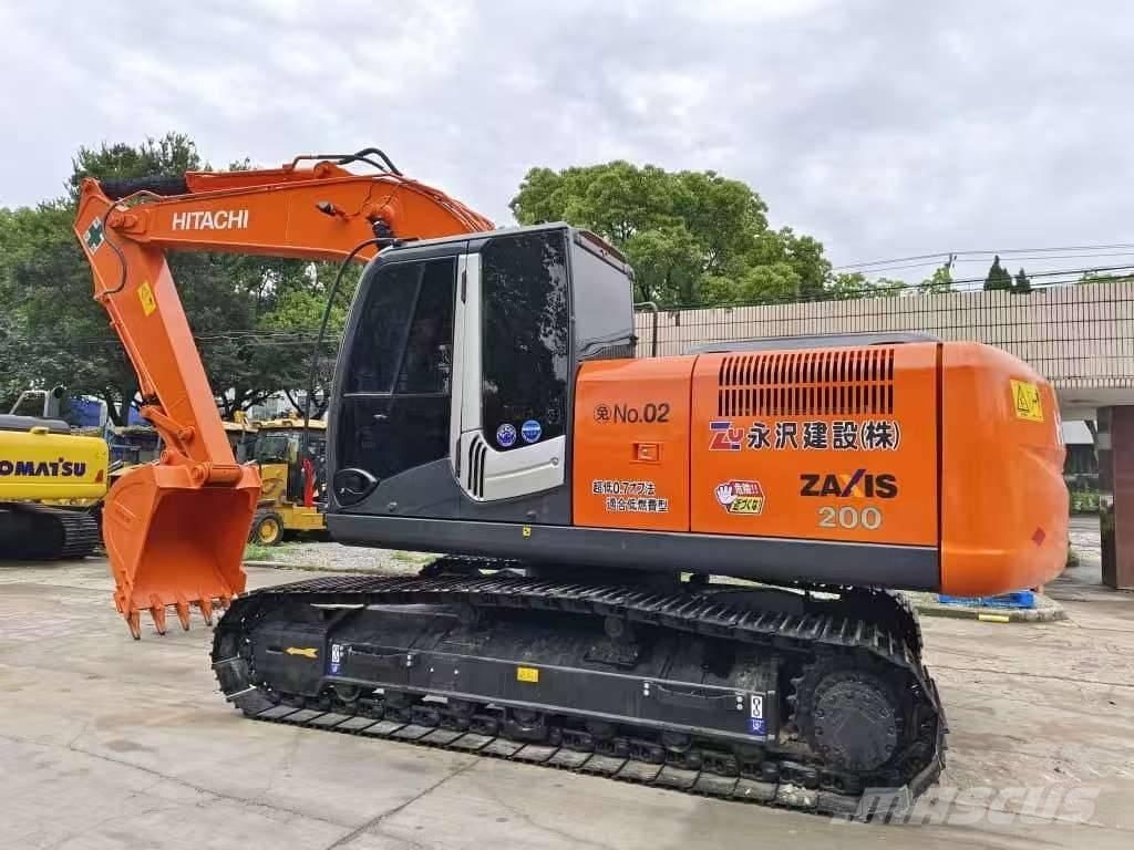 Hitachi ZX 200 Pásová rýpadla