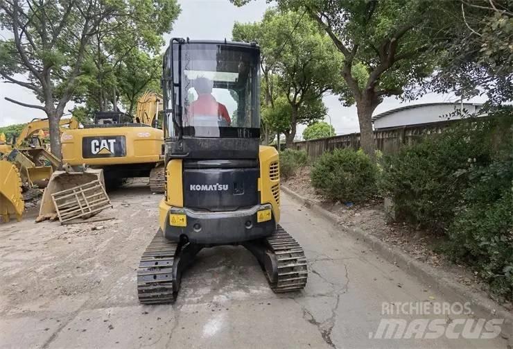 Komatsu PC35 Pásová rýpadla