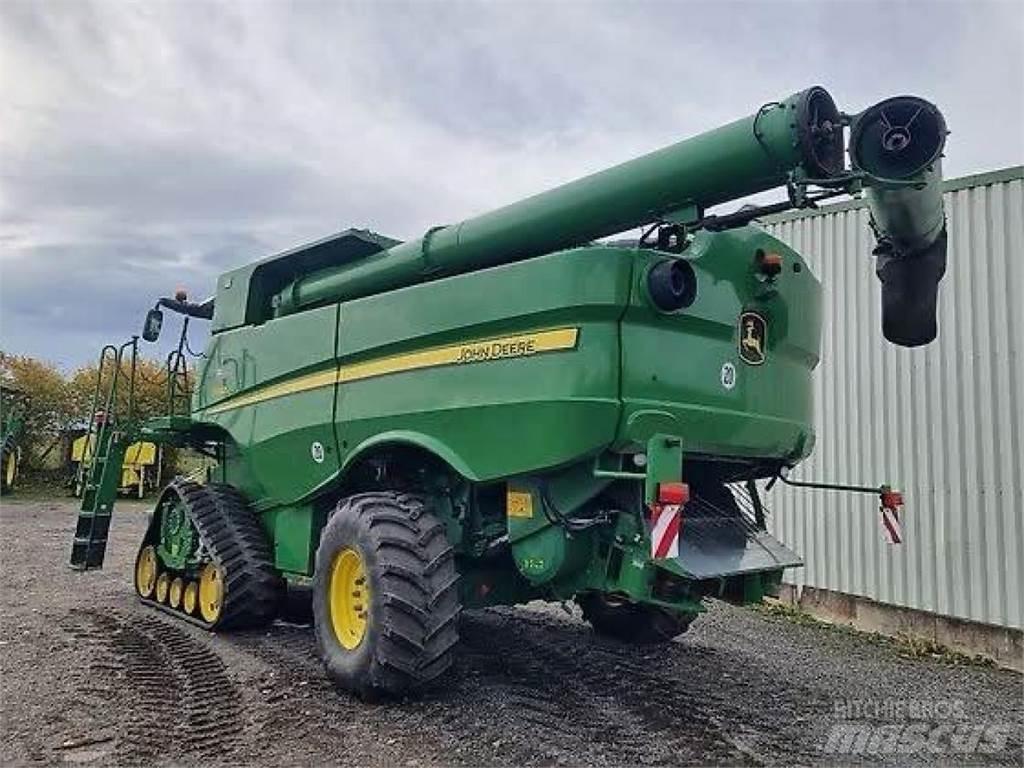 John Deere S 685 i Sklízecí mlátičky