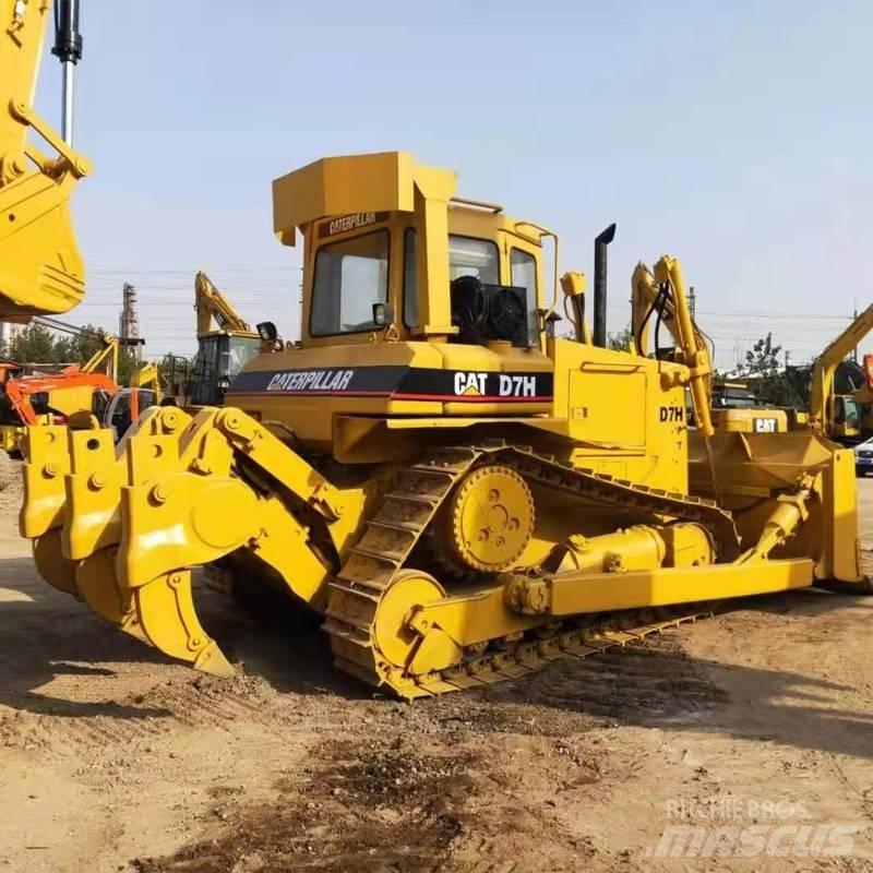 CAT D7H Pásové dozery