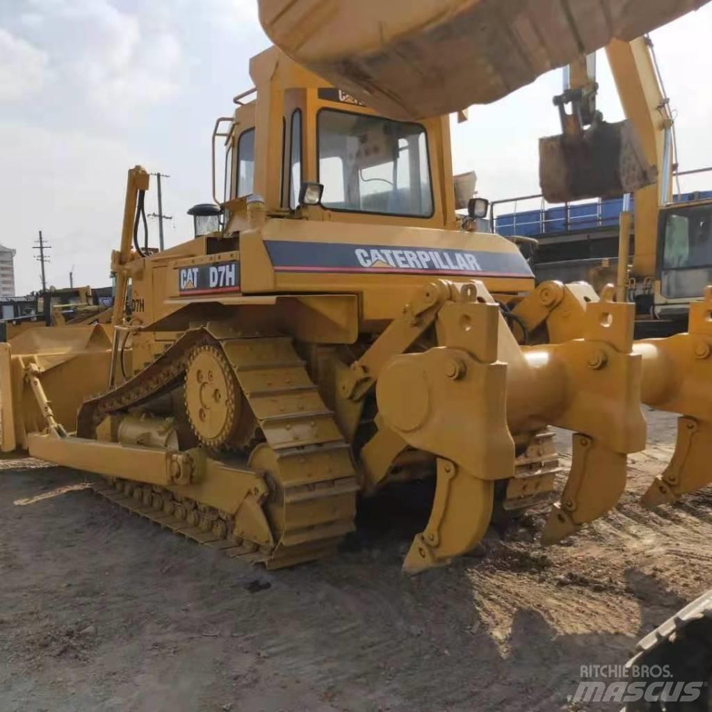 CAT D7H Pásové dozery