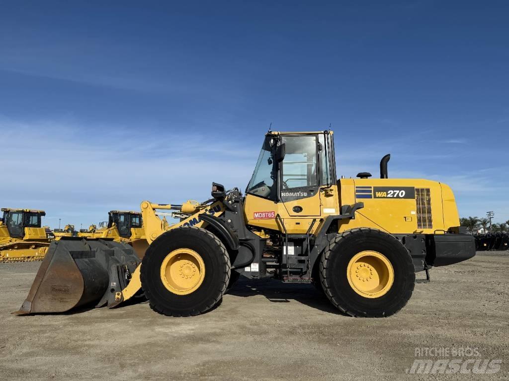 Komatsu WA 270-7 Kolové nakladače