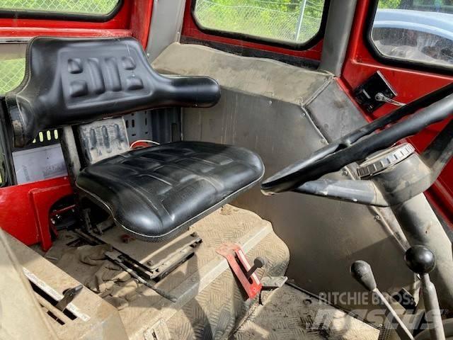 Massey Ferguson 1080 Traktory