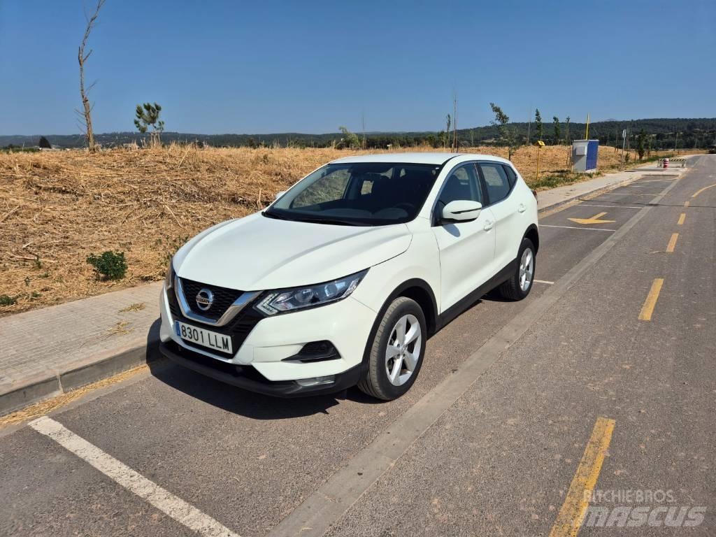 Nissan Qashqai Osobní vozy