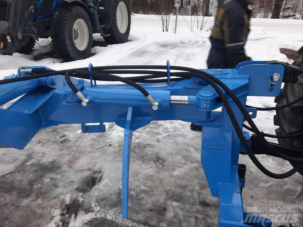  HEVO H1500 Jeřáby a nakladače