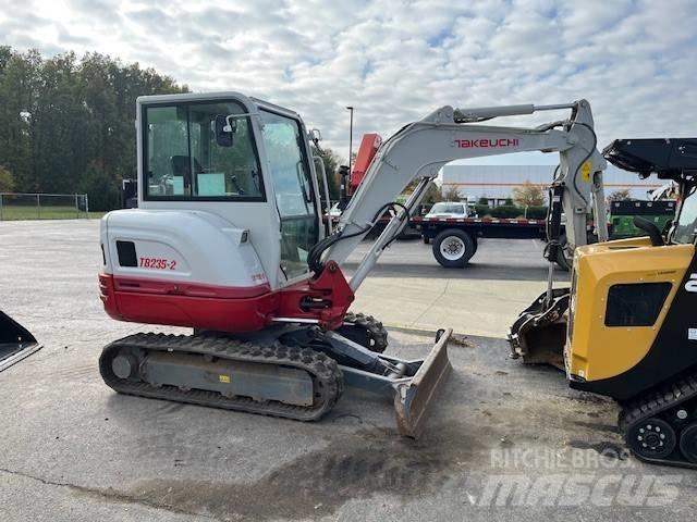 Takeuchi TB235 Mini rýpadla < 7t