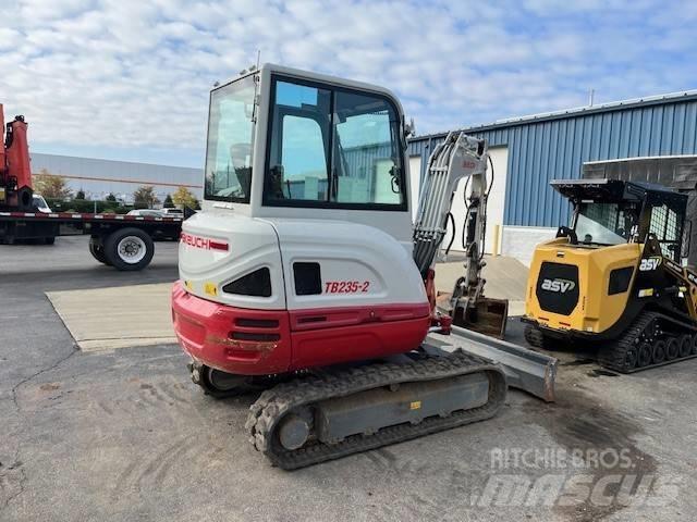 Takeuchi TB235 Mini rýpadla < 7t
