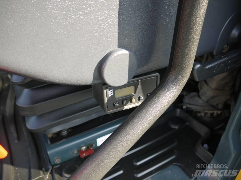 Hyundai HX 300 L Pásová rýpadla