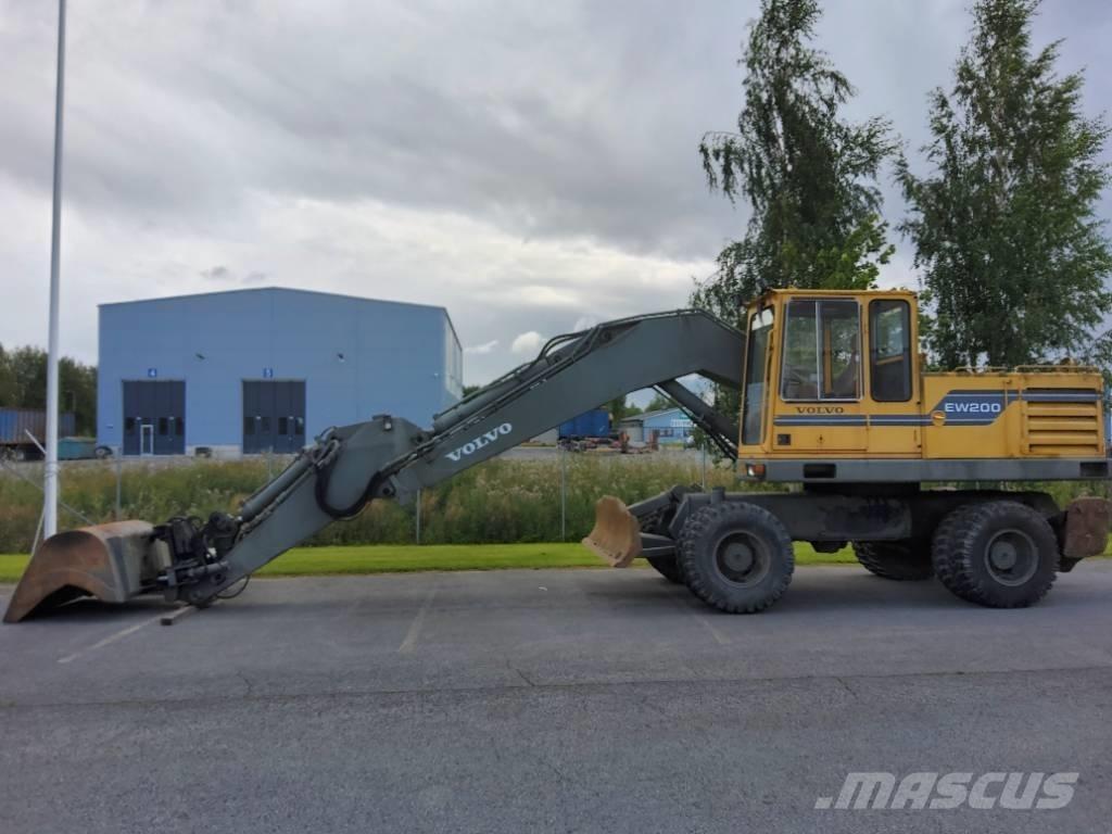Volvo EW 200 Kolová rýpadla