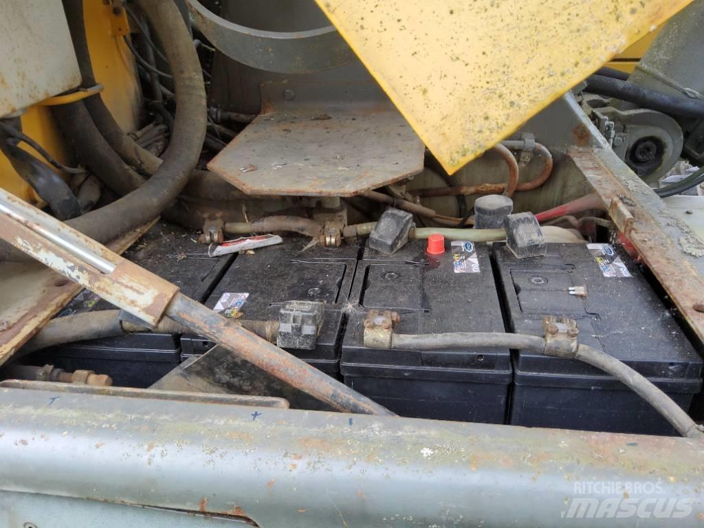 Volvo EW 200 Kolová rýpadla