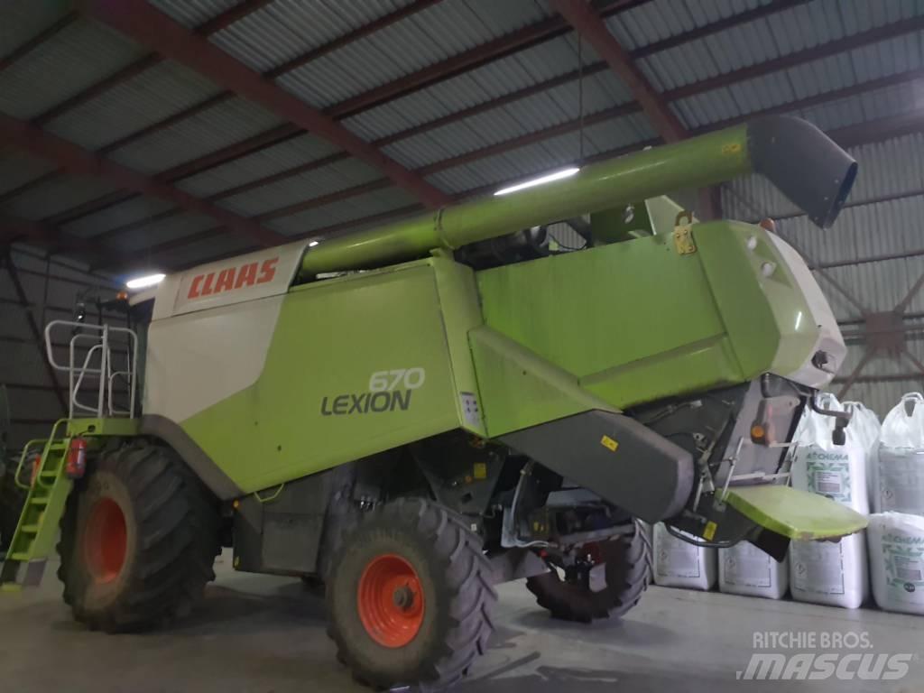 CLAAS Lexion 670 Sklízecí mlátičky