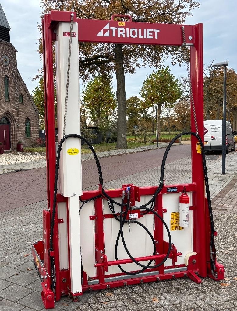 Trioliet TU 195 Krmítka, krmné žlaby