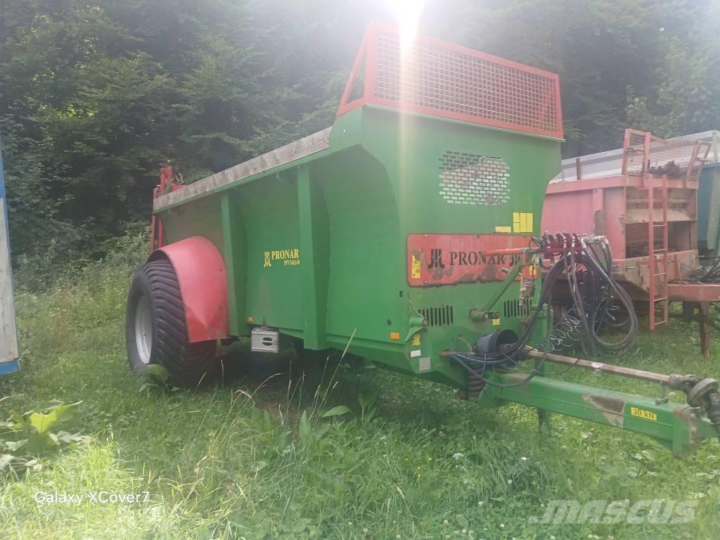 Pronar NV161/4 Rozmetadla chlévské mrvy