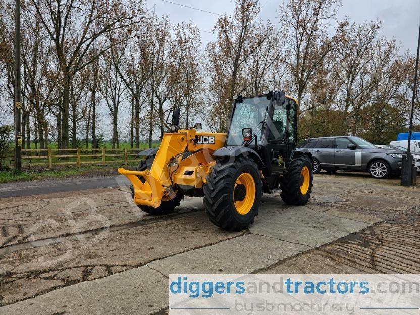 JCB 526-56 Agri Teleskopické manipulátory