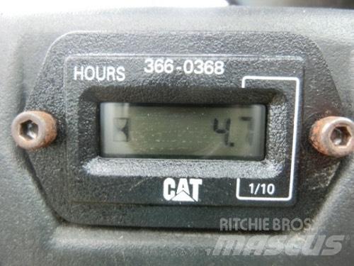 CAT 901B Kolové nakladače