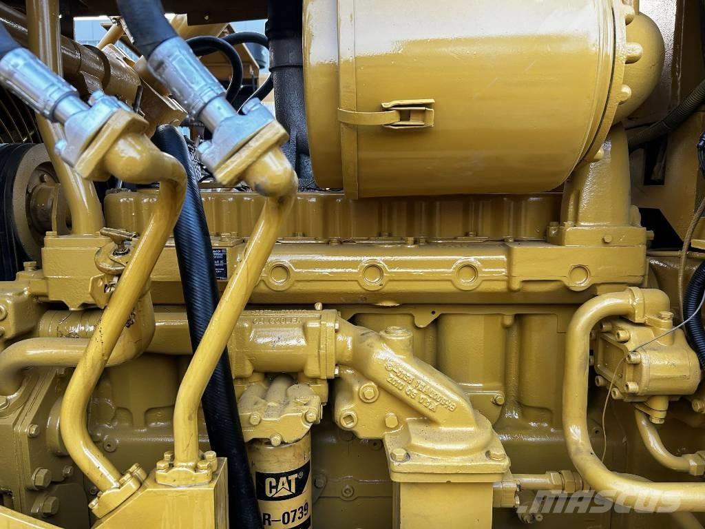 CAT D7G Pásové dozery