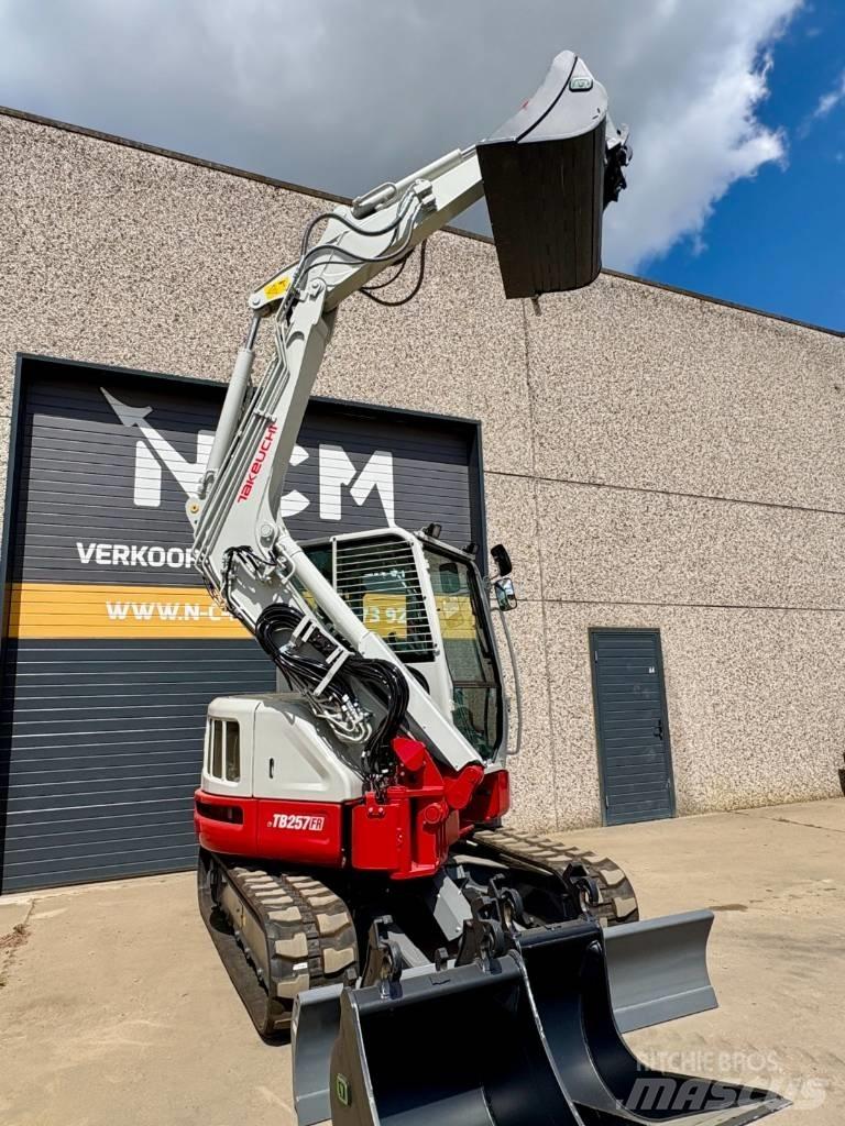 Takeuchi TB 257 FR Mini rýpadla < 7t