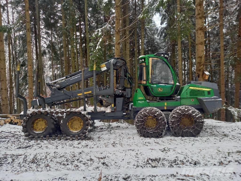 John Deere 1010 G Vyvážecí traktory