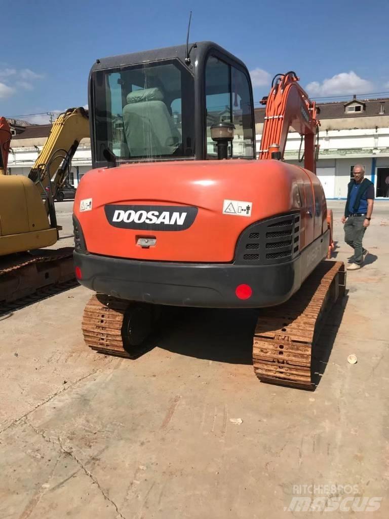 Doosan dx60 Pásová rýpadla