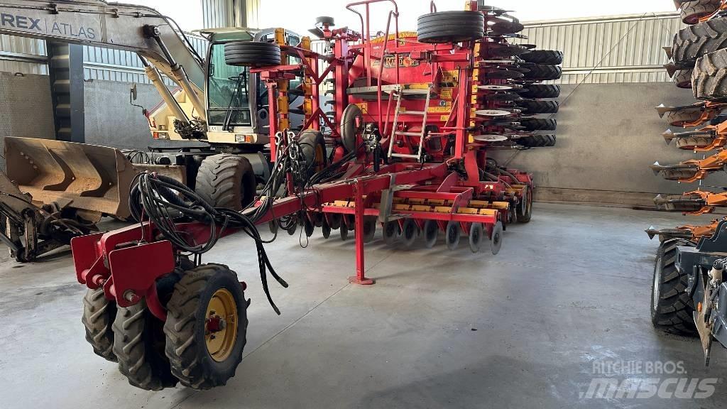 Väderstad RapidA600S Mechanické secí stroje