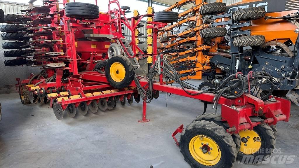 Väderstad RapidA600S Mechanické secí stroje