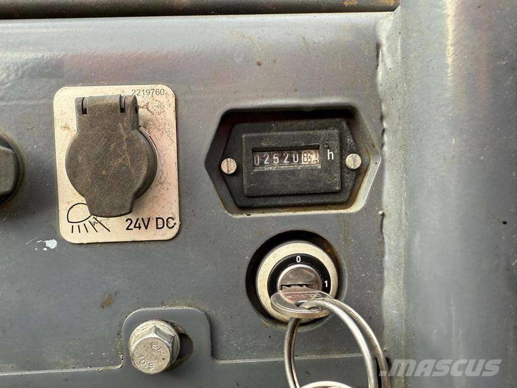 Vögele Super 800-3i Finišery