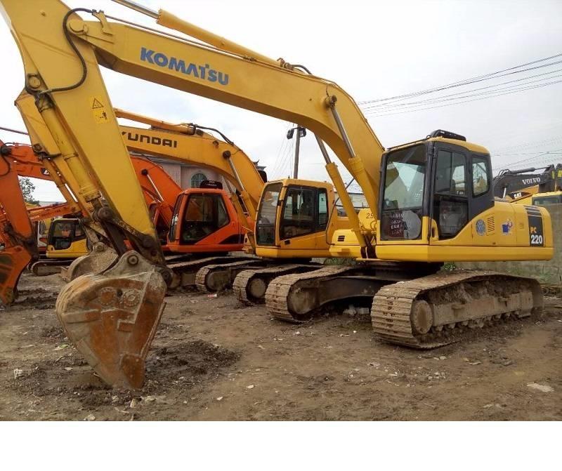 Komatsu pc220-7 Pásová rýpadla