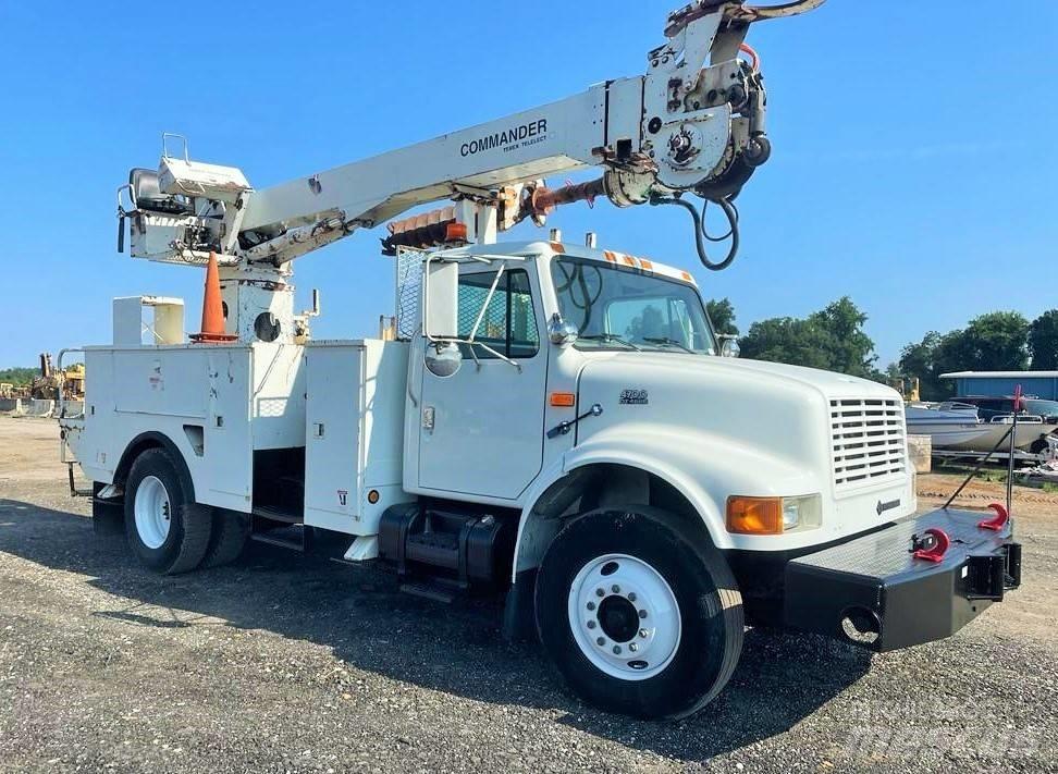 International 4700 Komunální / Multi-užitková vozidla