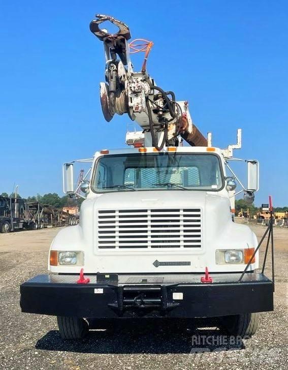 International 4700 Komunální / Multi-užitková vozidla