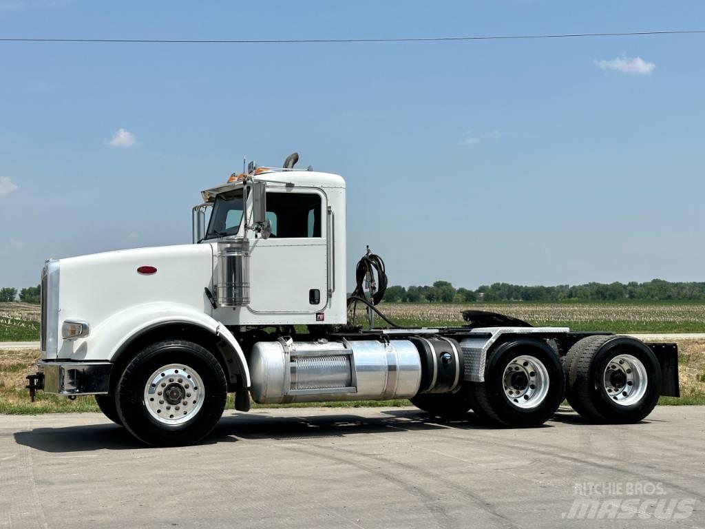 Peterbilt 367 Tahače