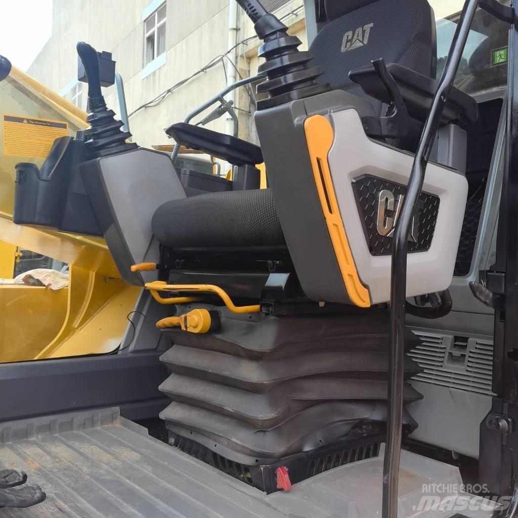 CAT 320 GC Pásová rýpadla