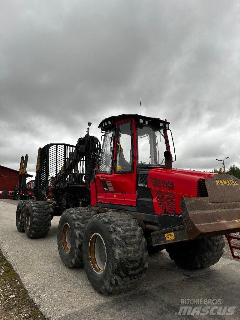 Komatsu 895 Vyvážecí traktory