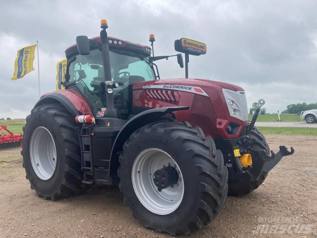 MC CORMICK X8.680 Traktory
