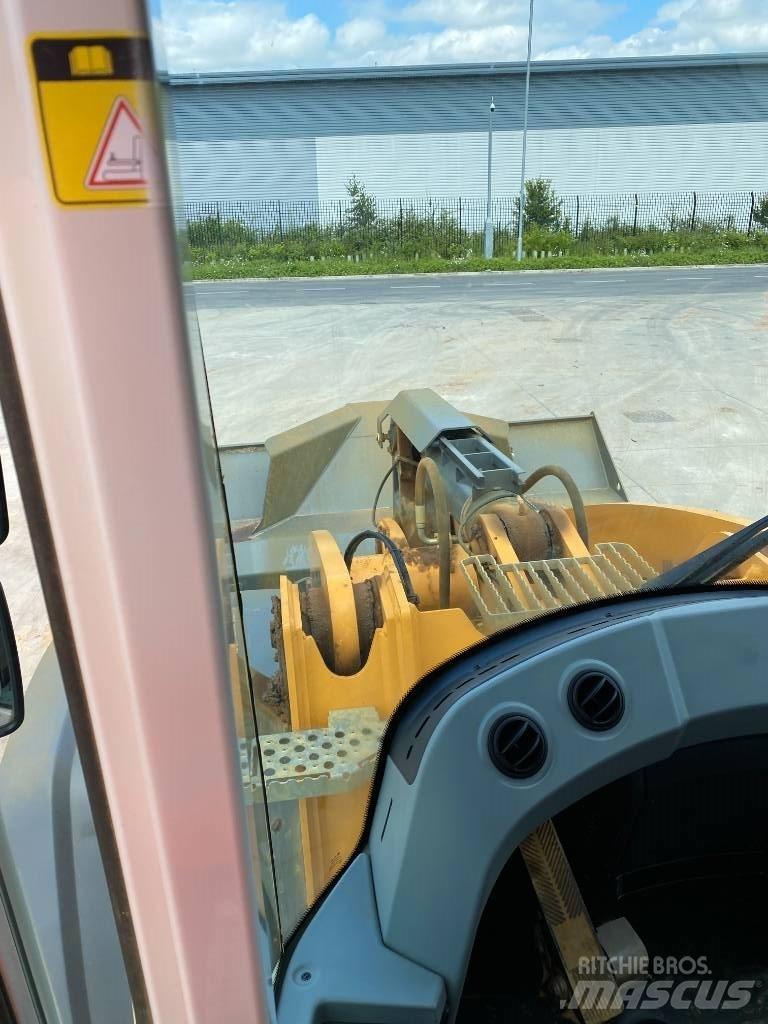 Liebherr L 576 Kolové nakladače