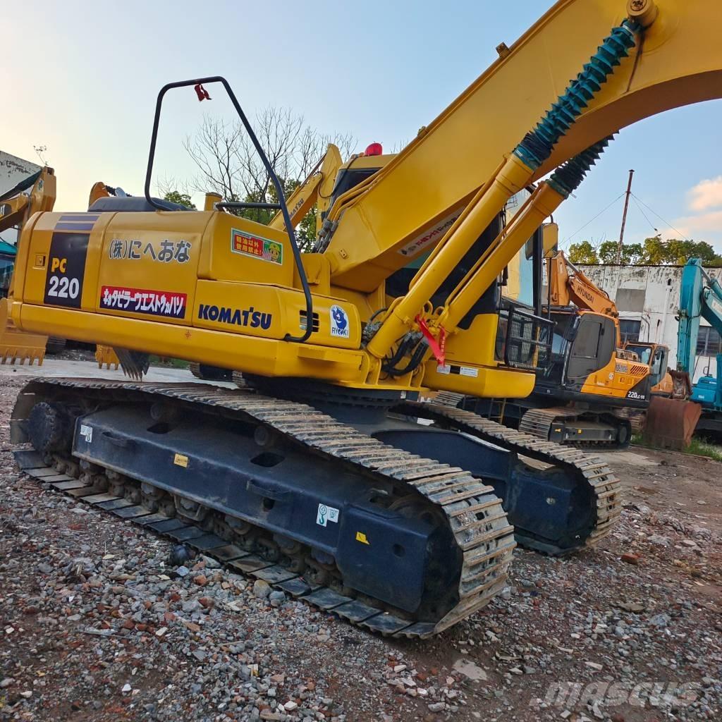 Komatsu PC 220 Pásová rýpadla