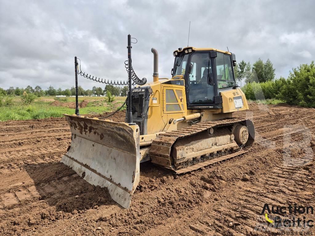 CAT D 6 K Pásové dozery