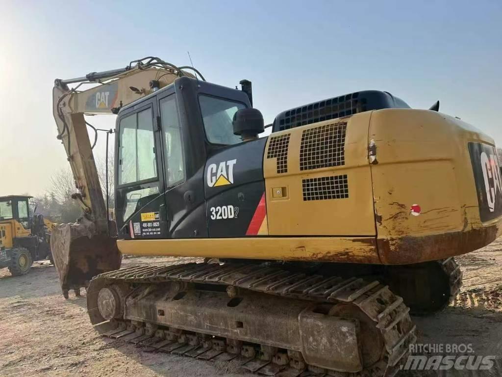 CAT 320 D2 Pásová rýpadla