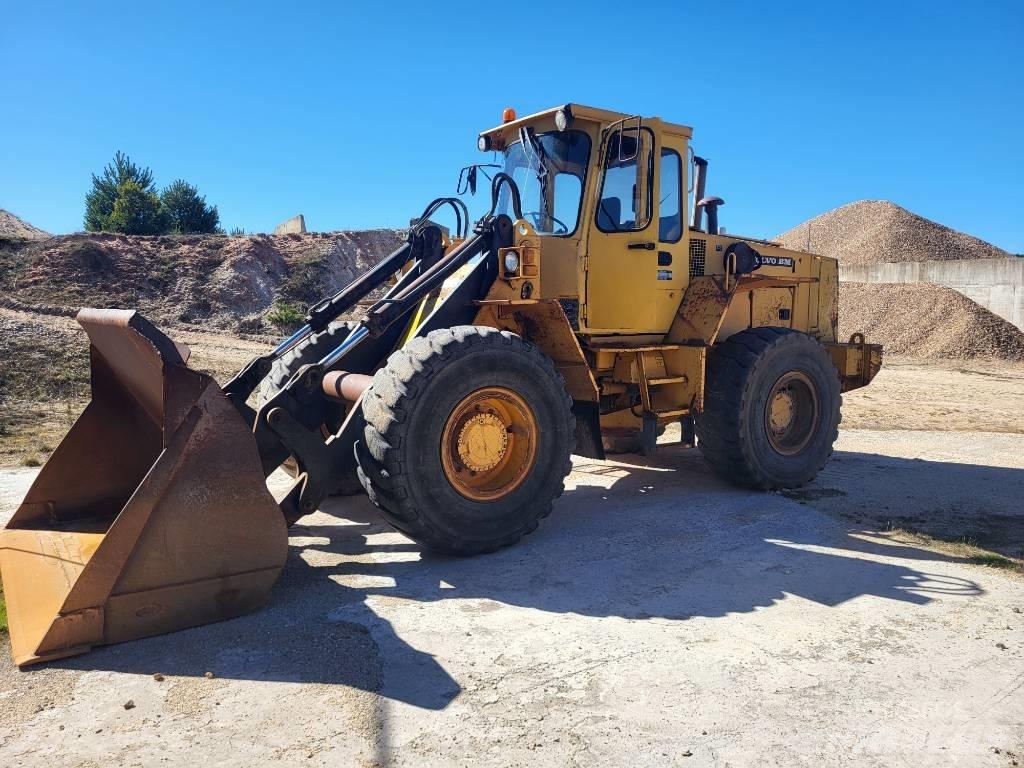  Cargadora volvo L90 Mininakladače