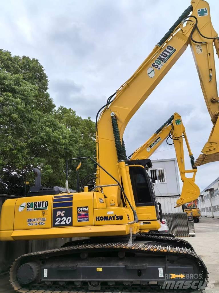 Komatsu PC 220-8 Pásová rýpadla