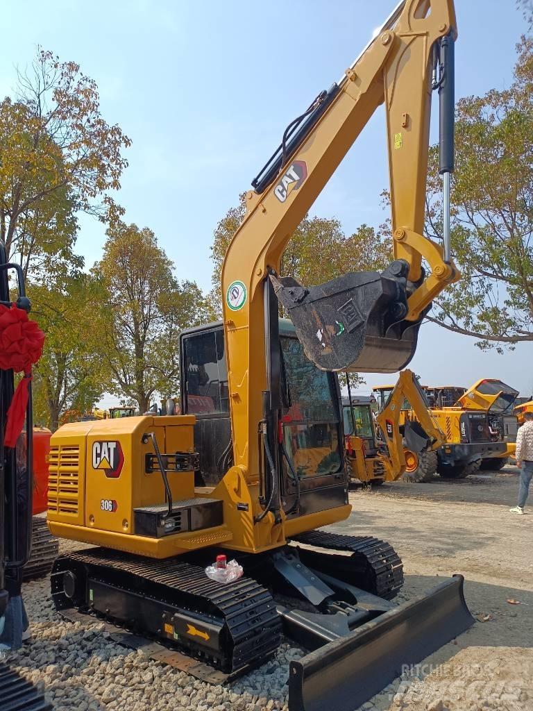 CAT 306 Mini rýpadla < 7t