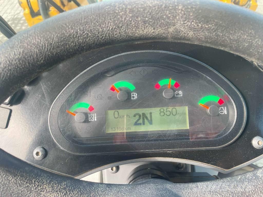 CAT 906M Kolové nakladače