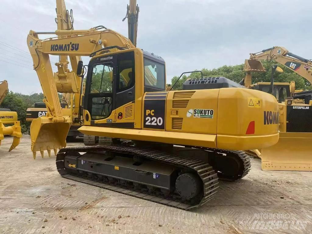 Komatsu PC220LC-8 Pásová rýpadla