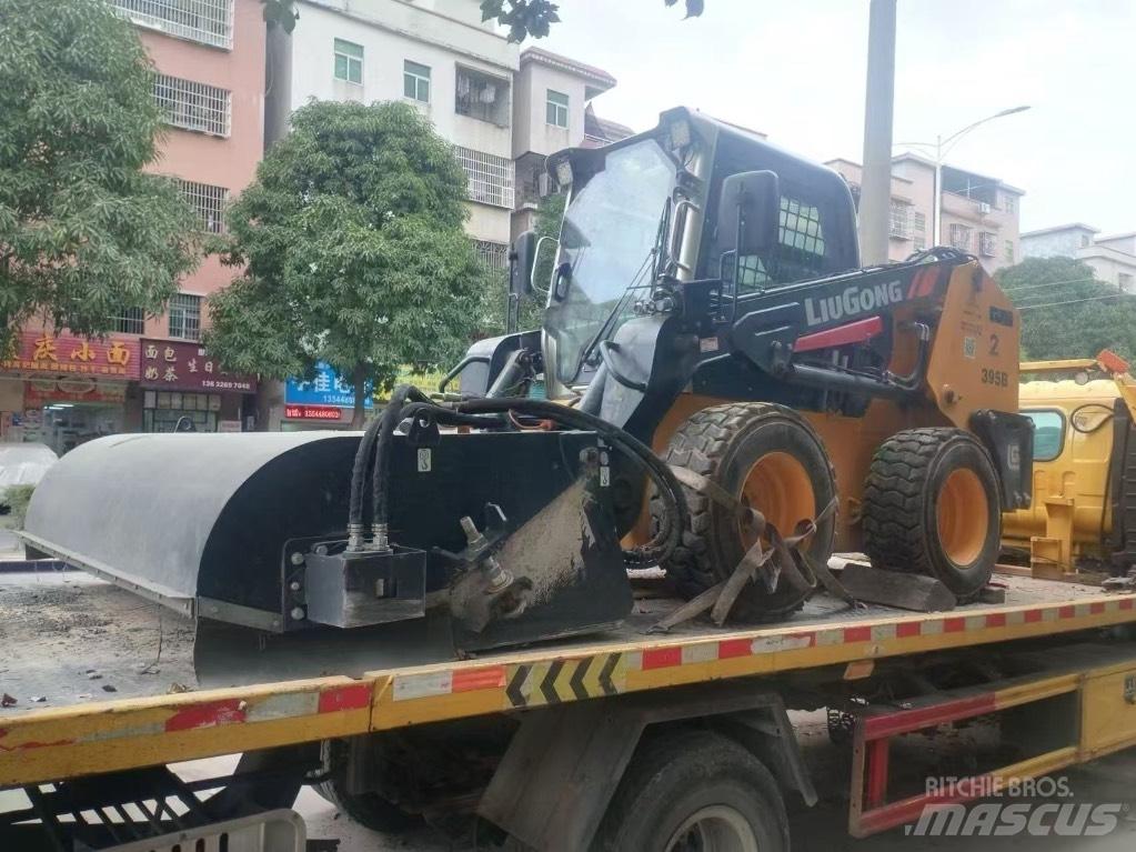 LiuGong 395B Smykem řízené nakladače